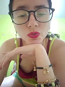 Snapshot of Linda_Hot13 chatting on October 19, 11:40 pm Linda Hot13 online show from October 19, 11:40 pm