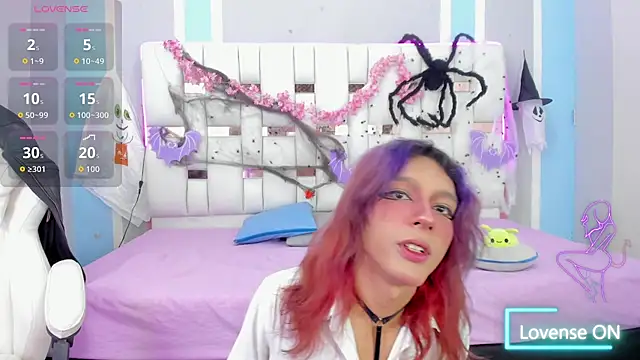 Snapshot of MilkWhore1 chatting on October 25, 8:59 pm MilkWhore1 online show from October 25, 8:59 pm