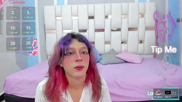 Snapshot of MilkWhore1 chatting on October 21, 8:02 pm MilkWhore1 online show from October 21, 8:02 pm