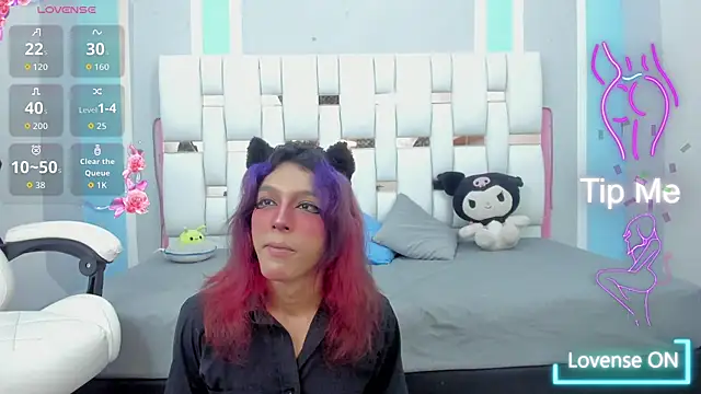 Snapshot of MilkWhore1 chatting on October 22, 8:03 pm MilkWhore1 online show from October 22, 8:03 pm