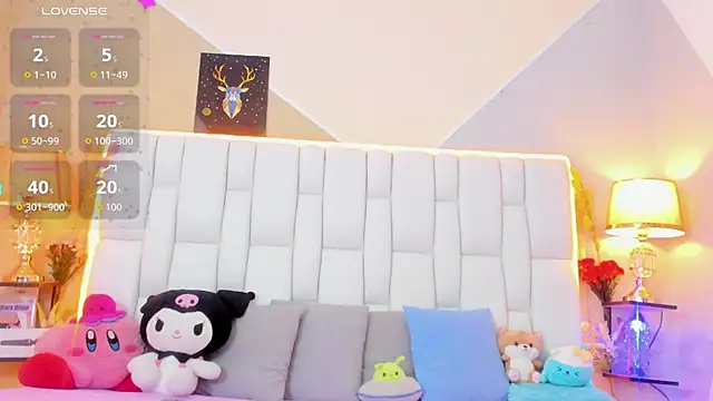 Snapshot of MilkWhore1 chatting on September 18, 6:28 pm MilkWhore1 online show from September 18, 6:28 pm