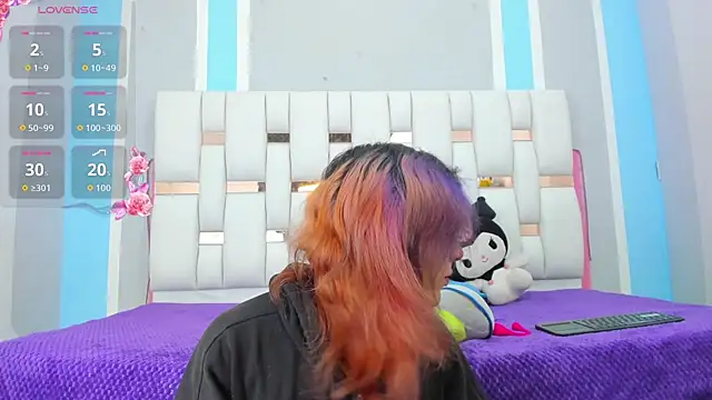 Snapshot of MilkWhore1 chatting on October 17, 8:56 pm MilkWhore1 online show from October 17, 8:56 pm