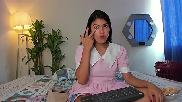 Snapshot of ikaweri chatting on September 17, 3:54 pm ikaweri online show from September 17, 3:54 pm