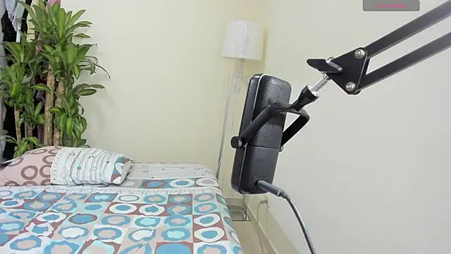 Snapshot of ikaweri chatting on October 20, 9:56 am ikaweri online show from October 20, 9:56 am