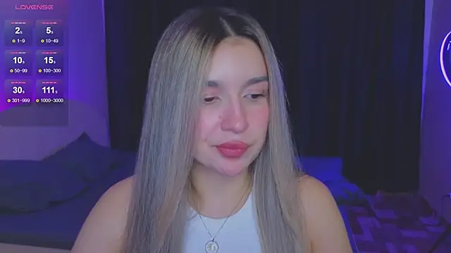 Snapshot of RoxyChill chatting on September 11, 9:26 pm RoxyChill online show from September 11, 9:26 pm