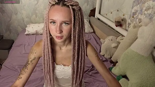 cute luucy online show from August 10, 5:11 am