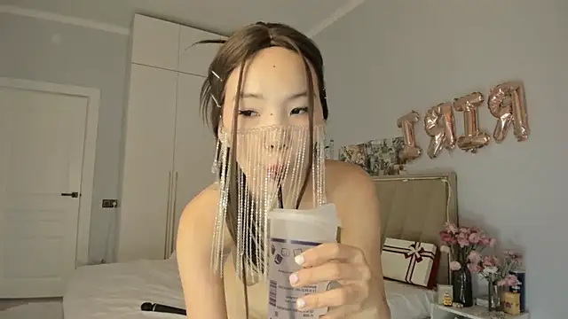 Snapshot of haerinn chatting on September 22, 8:24 am haerinn online show from September 22, 8:24 am