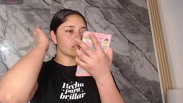 vela-kimm online show from April 13, 8:42 pm