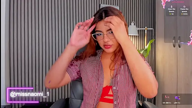 Snapshot of Missnaomi_ chatting on September 23, 2:10 am Missnaomi online show from September 23, 2:10 am