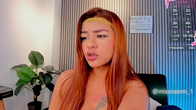 Snapshot of Missnaomi_ chatting on October 30, 1:41 am Missnaomi online show from October 30, 1:41 am