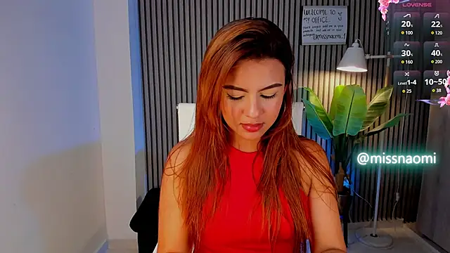 Snapshot of Missnaomi_ chatting on October 2, 1:54 am Missnaomi online show from October 2, 1:54 am