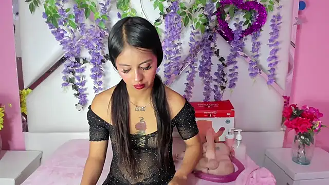 AshleyPrescott69 online show from October 7, 2:10 pm