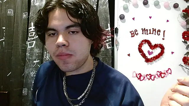 Lady Evelynn online show from December 2, 11:29 pm