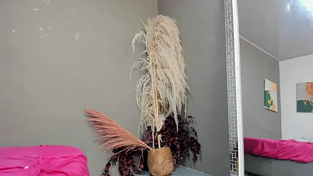 sienna glow online show from March 28, 6:07 pm