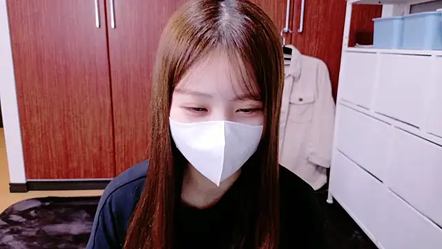 Ema o0 chan online show from October 8, 10:30 am