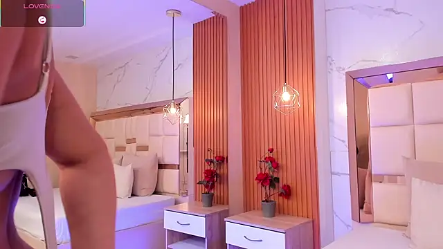 julieta rosee online show from February 26, 10:09 pm