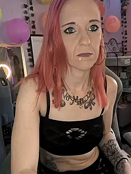 Purple2StayThnxx online show from September 25, 2:16 pm