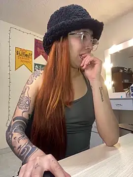 Snapshot of Sallem_Pink chatting on September 22, 8:40 pm Sallem Pink online show from September 22, 8:40 pm