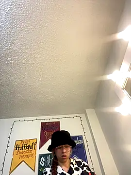 Snapshot of Sallem_Pink chatting on October 12, 12:07 pm Sallem Pink online show from October 12, 12:07 pm