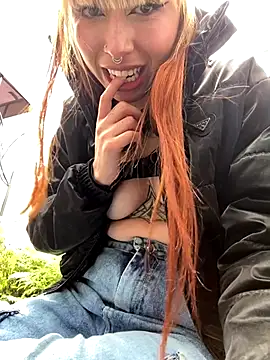 Snapshot of Sallem_Pink chatting on September 24, 9:03 pm Sallem Pink online show from September 24, 9:03 pm