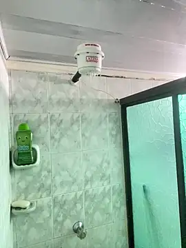 Snapshot of Sallem_Pink chatting on October 21, 12:31 pm Sallem Pink online show from October 21, 12:31 pm