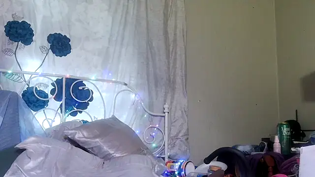 g0lden are0las89 online show from April 15, 9:26 pm