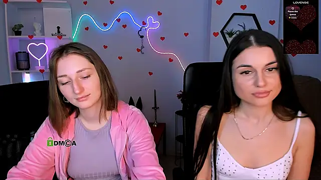 eva smiith  online show from April 9, 6:19 am