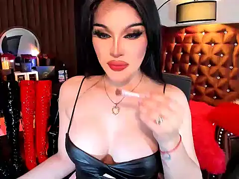 Snapshot of devongarcia chatting on October 14, 11:24 am devongarcia online show from October 14, 11:24 am