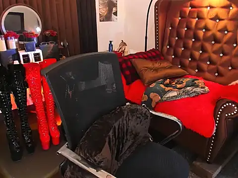 Snapshot of devongarcia chatting on October 30, 11:17 pm devongarcia online show from October 30, 11:17 pm