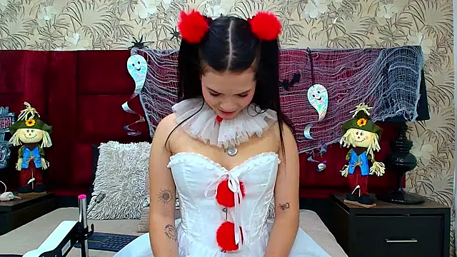 Snapshot of kate_morgan chatting on October 31, 8:13 pm kate morgan online show from October 31, 8:13 pm