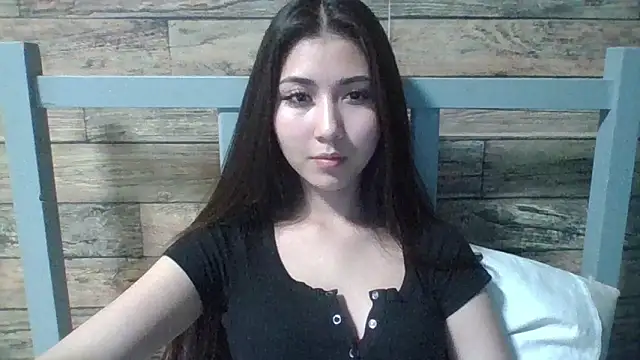 Virginia Hicks online show from October 5, 7:41 pm