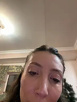 HellaryTourent online show from February 7, 6:34 pm