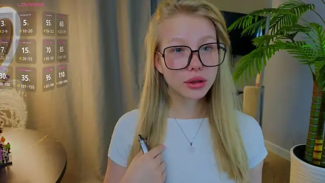 emilyshepar d online show from September 24, 2:32 am