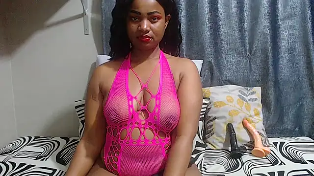 HornyEbony4u online show from June 5, 2:37 am
