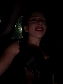 Snapshot of Yesmoree chatting on October 31, 3:16 pm Yesmoree online show from October 31, 3:16 pm