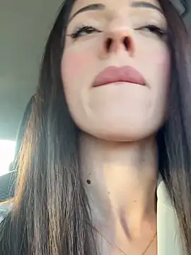 Snapshot of Yesmoree chatting on September 21, 1:54 pm Yesmoree online show from September 21, 1:54 pm