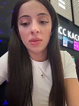 Snapshot of Yesmoree chatting on September 8, 2:16 pm Yesmoree online show from September 8, 2:16 pm