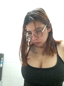 -Miaa  online show from October 30, 2:29 pm