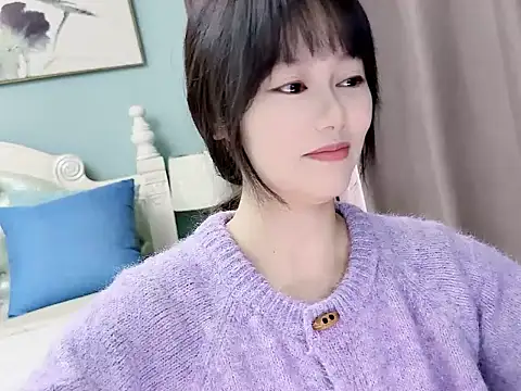 Snapshot of sarah111 chatting on October 20, 3:31 am sarah111 online show from October 20, 3:31 am