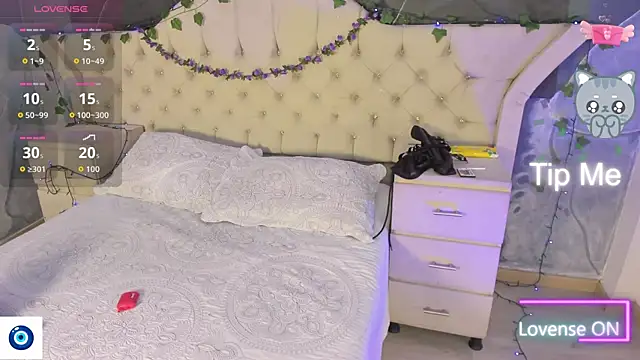 AmbarFoxx  online show from November 14, 9:09 am