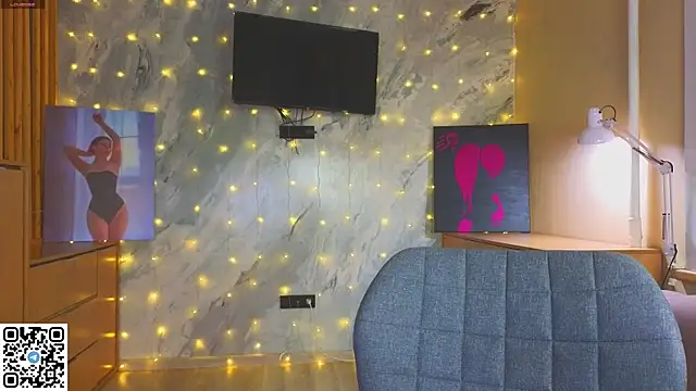 miss bubbles  online show from December 16, 12:49 am