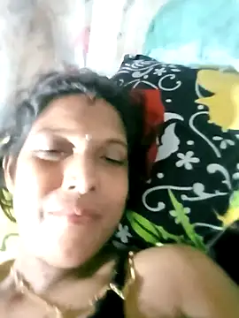 Snapshot of Savita992 chatting on October 5, 12:59 am Savita992 online show from October 5, 12:59 am