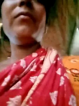 Snapshot of Savita992 chatting on October 6, 1:00 am Savita992 online show from October 6, 1:00 am