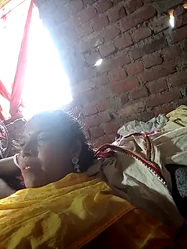 Snapshot of Savita992 chatting on October 13, 5:32 am Savita992 online show from October 13, 5:32 am