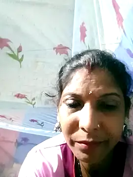 Snapshot of Savita992 chatting on October 24, 7:32 pm Savita992 online show from October 24, 7:32 pm