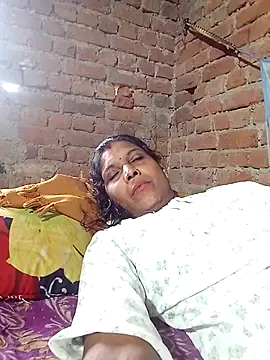 Snapshot of Savita992 chatting on October 15, 7:00 am Savita992 online show from October 15, 7:00 am