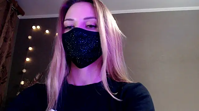 Iris lave online show from April 18, 7:07 pm