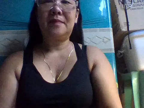 mommasexy29 online show from October 4, 10:03 pm