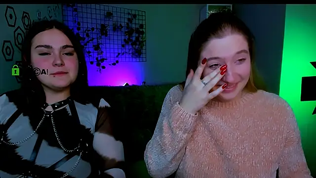 Snapshot of lorraine_carter chatting on October 12, 10:45 pm lorraine carter online show from October 12, 10:45 pm