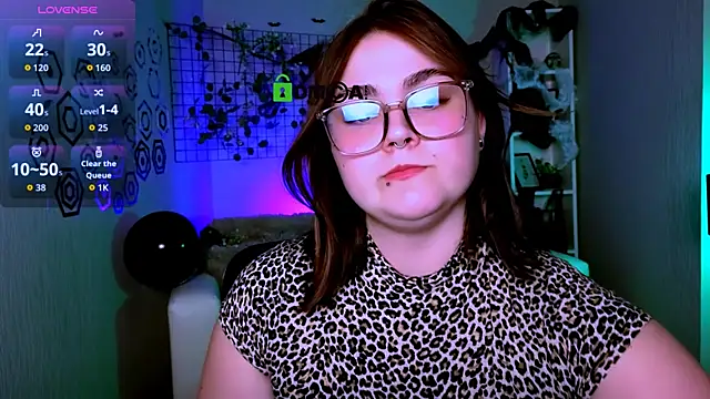 Snapshot of lorraine_carter chatting on October 30, 9:27 pm lorraine carter online show from October 30, 9:27 pm